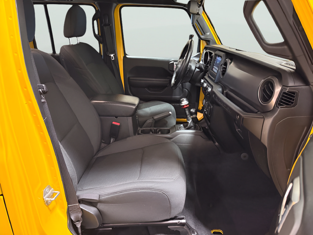 Used 2021 Jeep Wrangler Unlimited Sport AWD/4WD image 17