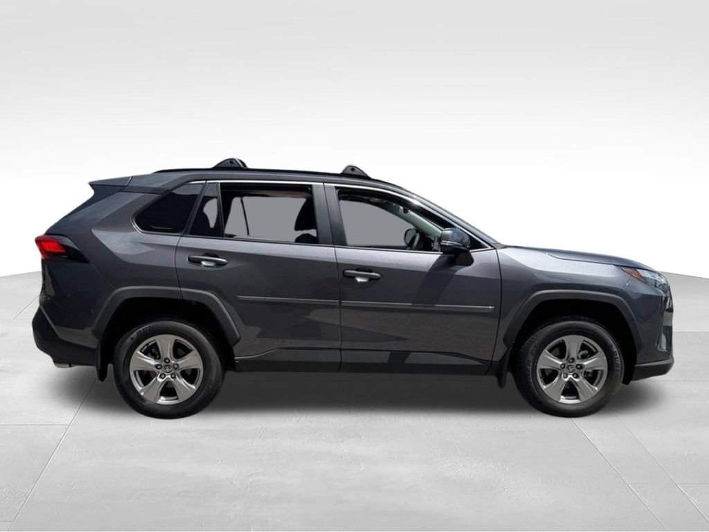 Used 2025 Toyota RAV4 XLE w/ Convenience Package AWD/4WD image 9