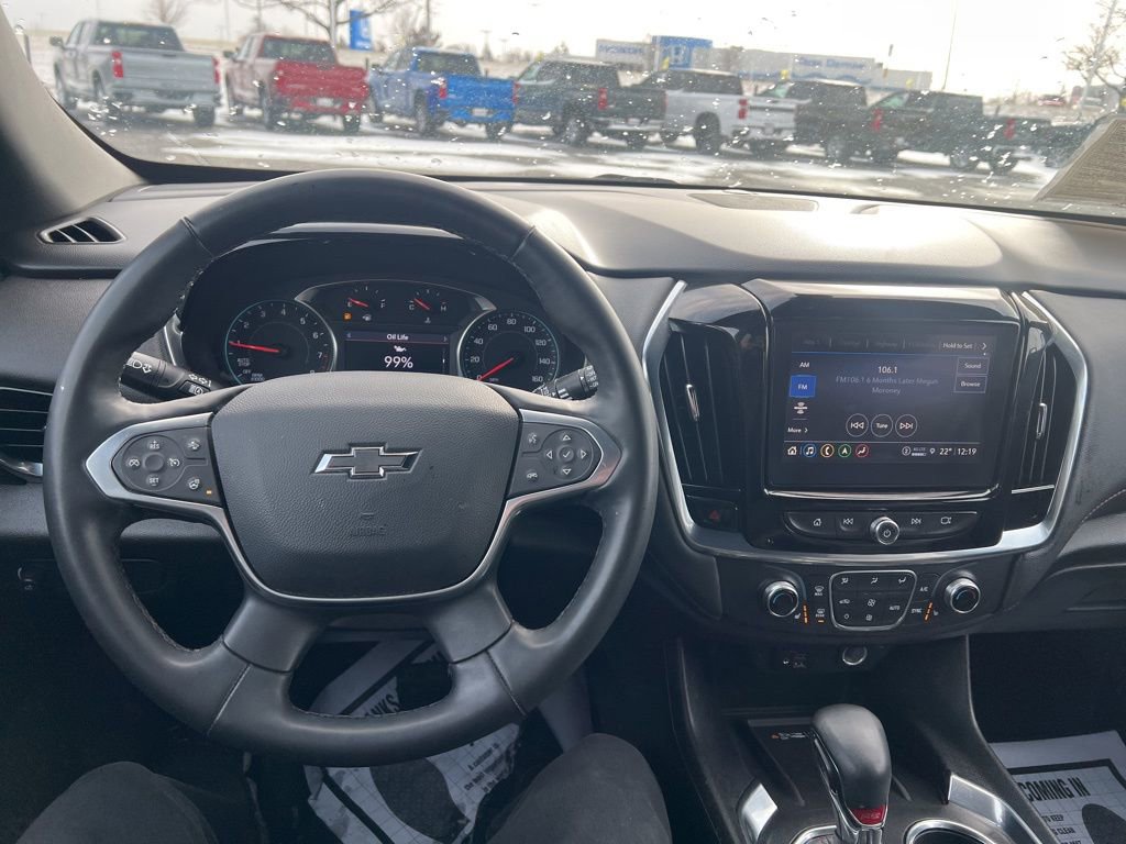 Used 2023 Chevrolet Traverse RS AWD/4WD image 28