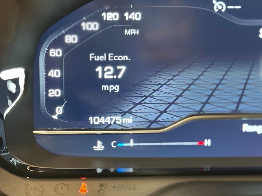Used 2022 GMC Yukon XL Denali RWD image 35