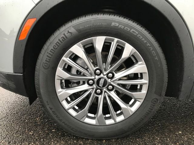 Certified 2025 Cadillac XT4 Premium Luxury image 21