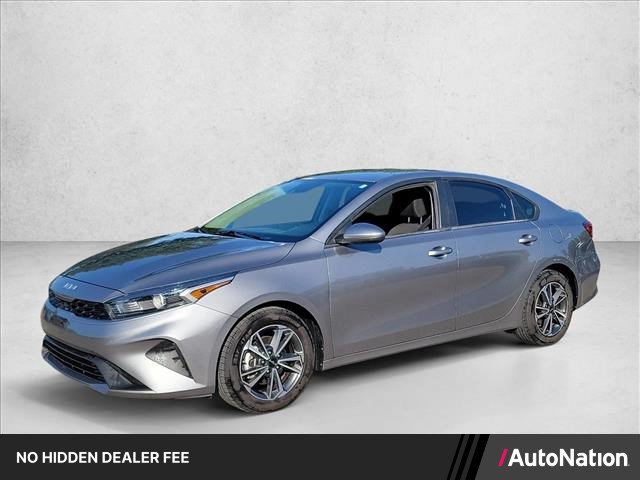 Used 2022 Kia Forte LXS FWD image 1