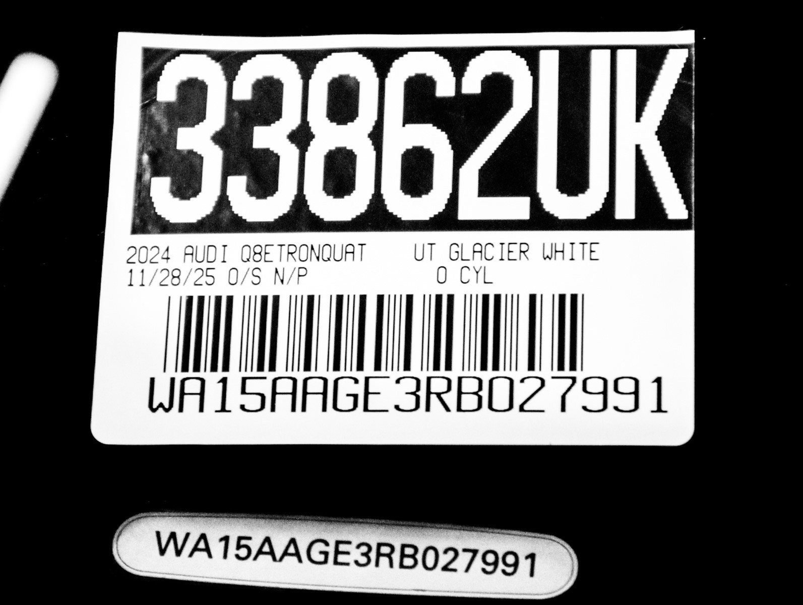 Used 2024 Audi Q8 e-tron Premium Plus image 27