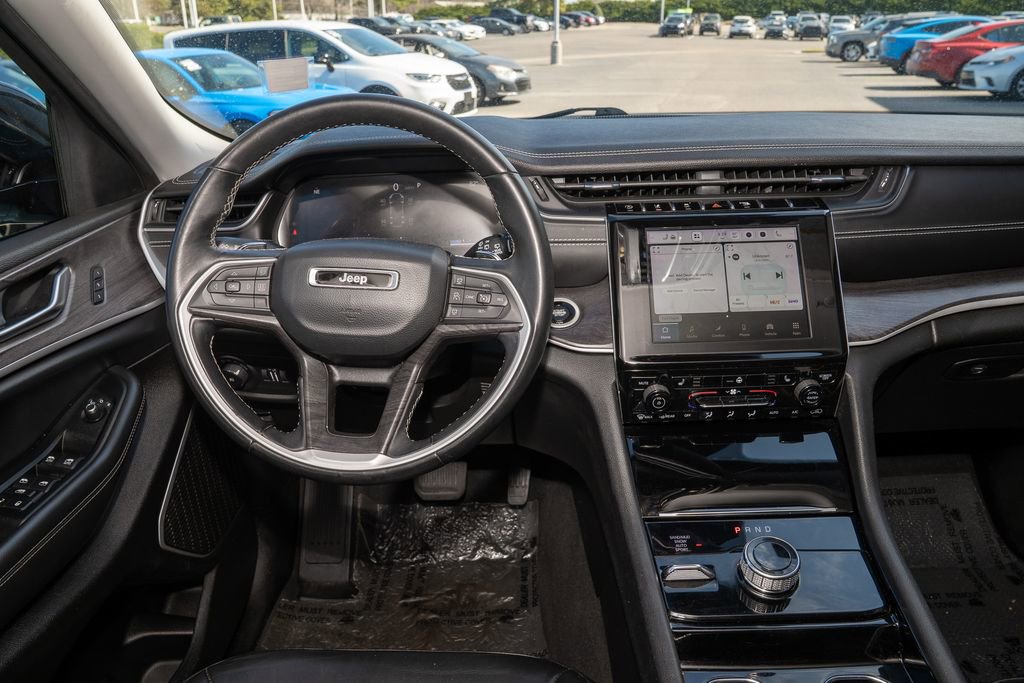 Used 2022 Jeep Grand Cherokee L Limited image 7