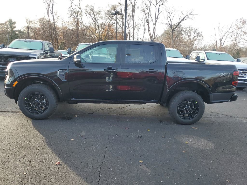 New 2025 Ford Ranger Lariat w/ Black Appearance Package image 34
