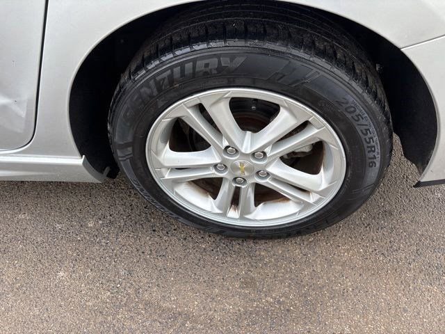 Used 2017 Chevrolet Cruze LT w/ RS Package image 42