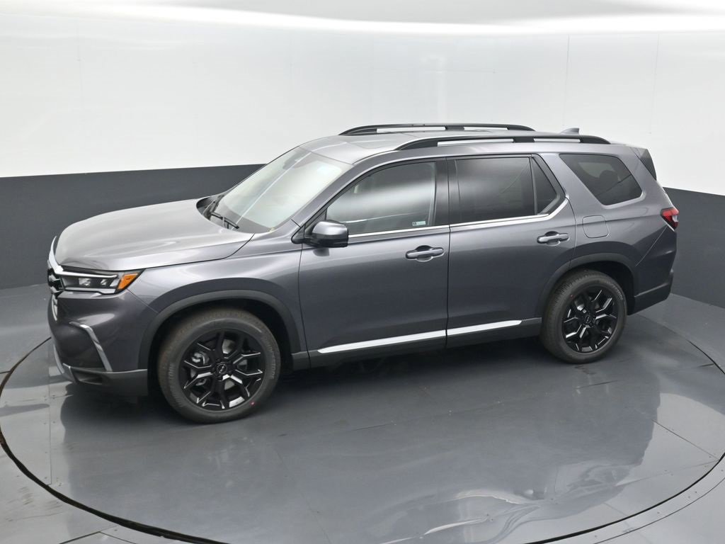 New 2025 Honda Pilot Touring image 12