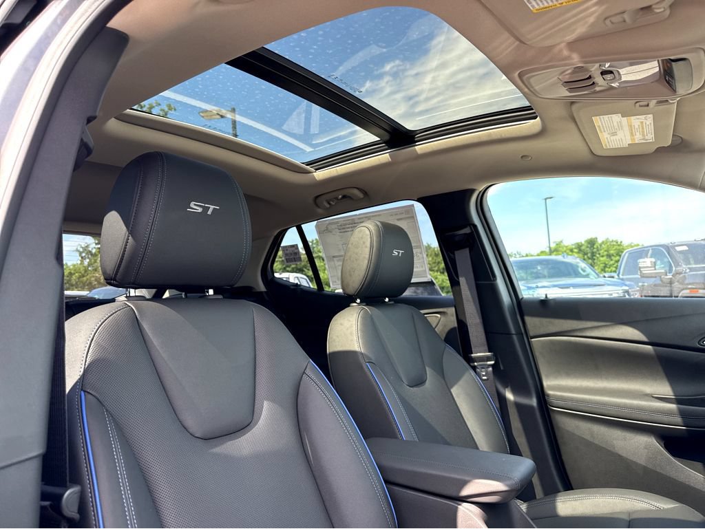 New 2026 Buick Encore GX Sport Touring w/ Advanced Technology Package FWD image 5