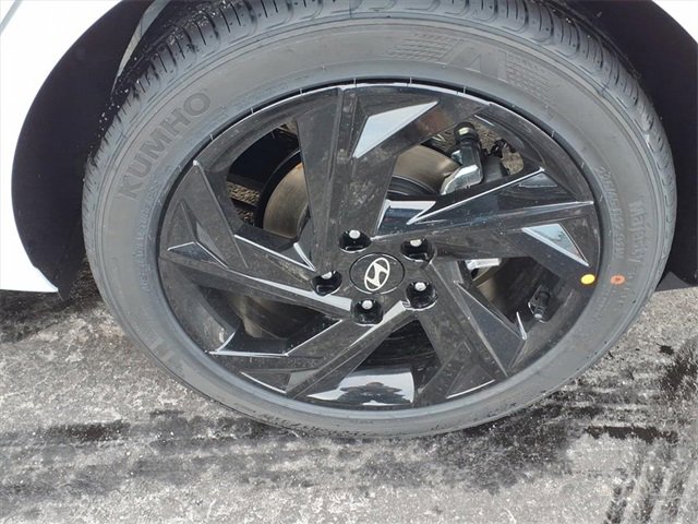 New 2026 Hyundai Elantra Sport image 6