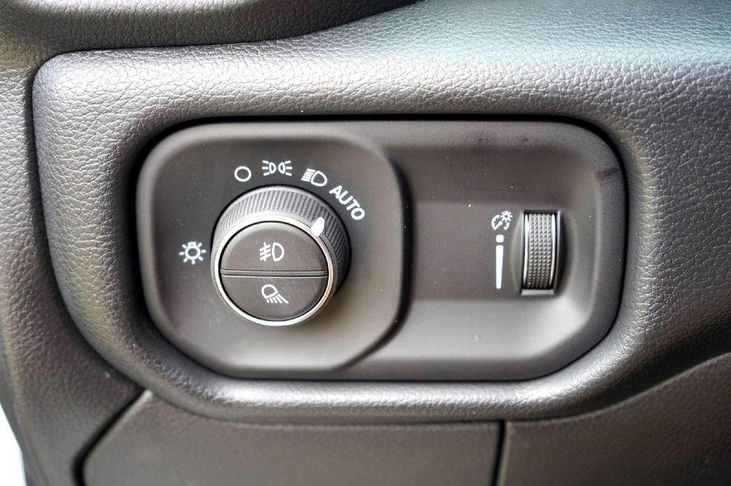 Used 2026 RAM 2500 Tradesman AWD/4WD image 18