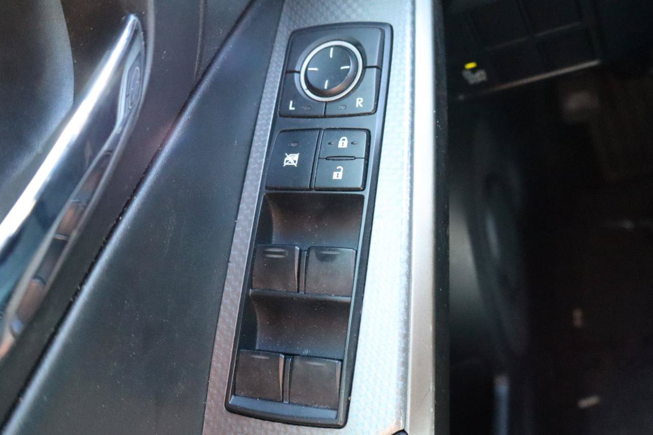 Used 2016 Lexus IS 200t w/ F Sport Package RWD image 30