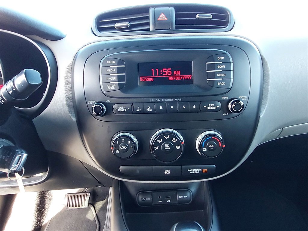 Used 2014 Kia Soul Base image 16