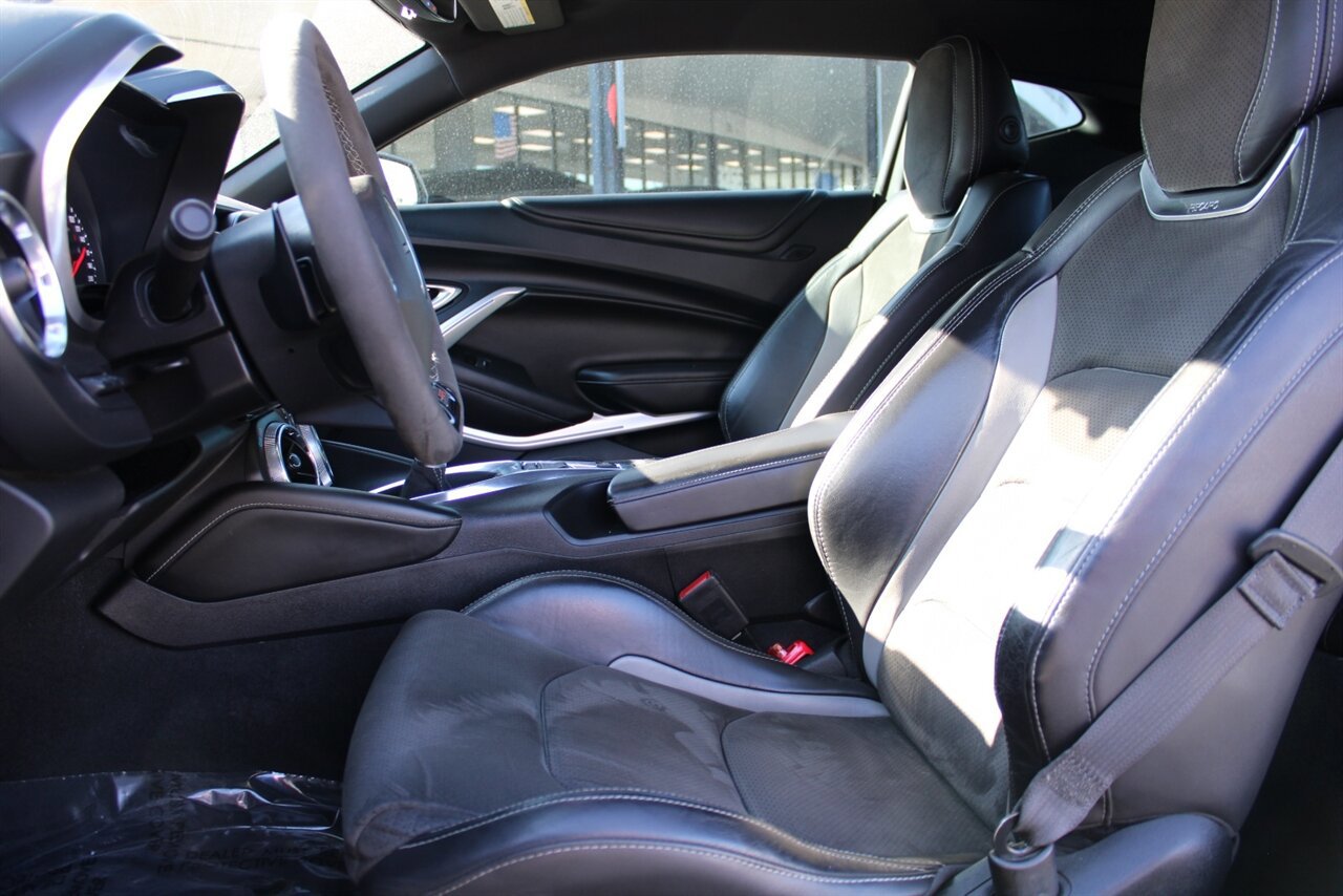 Used 2018 Chevrolet Camaro SS RWD image 20