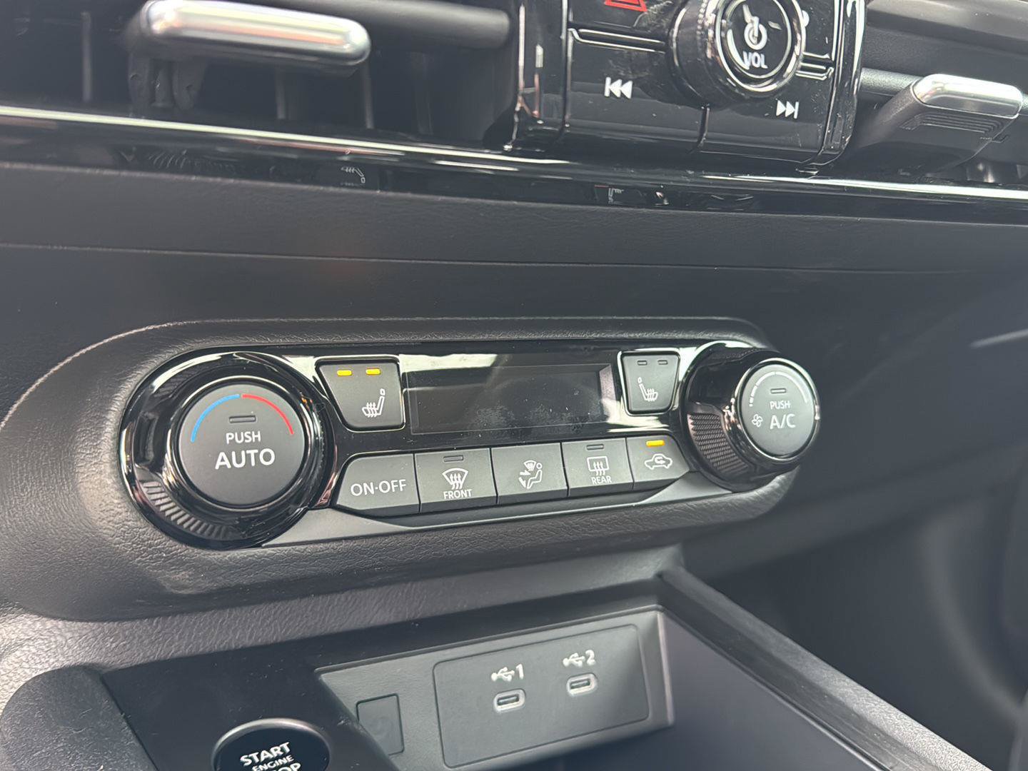 New 2026 Nissan Kicks SV w/ SV Premium Package FWD image 24