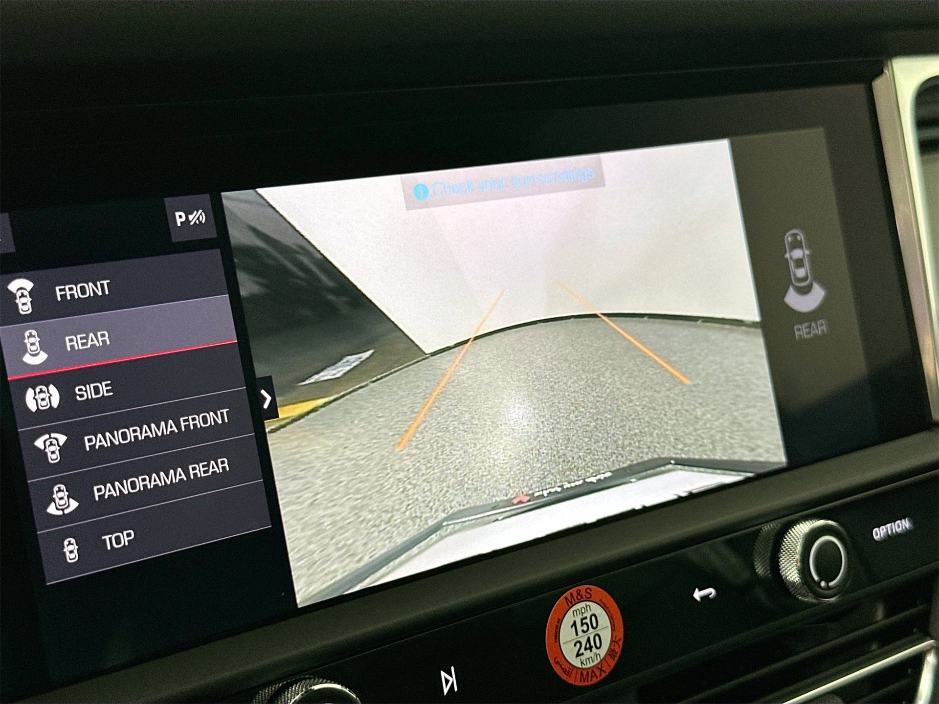 New 2026 Porsche Macan image 23