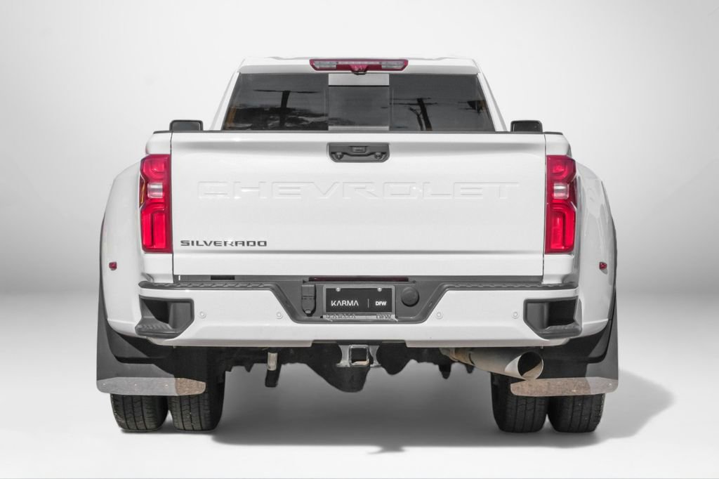 Used 2024 Chevrolet Silverado 3500 High Country w/ High Country Premium Package image 7