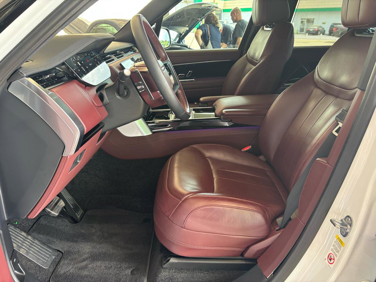 Used 2023 Land Rover Range Rover SE image 15