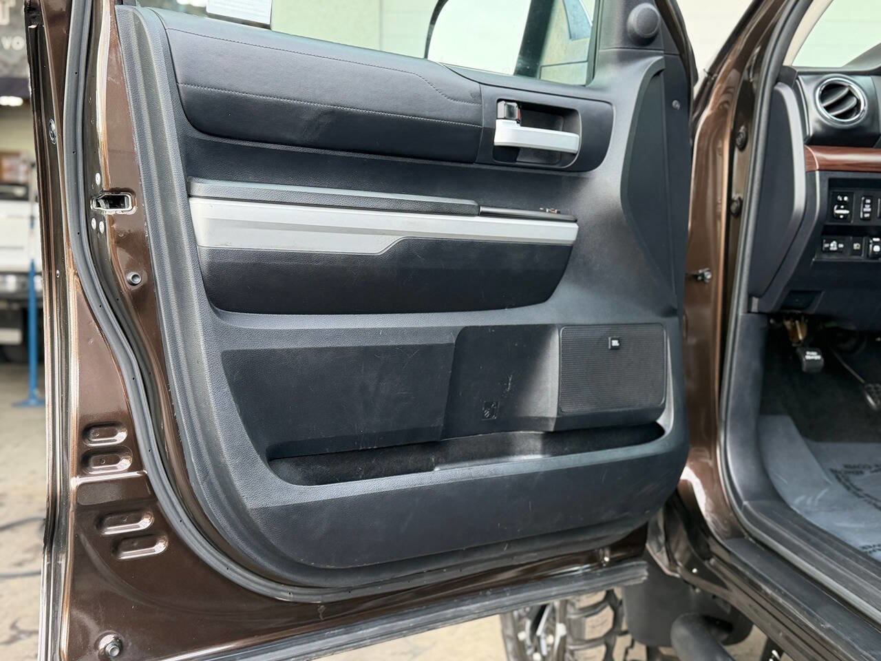 Used 2018 Toyota Tundra Limited w/ Limited Premium Package image 64