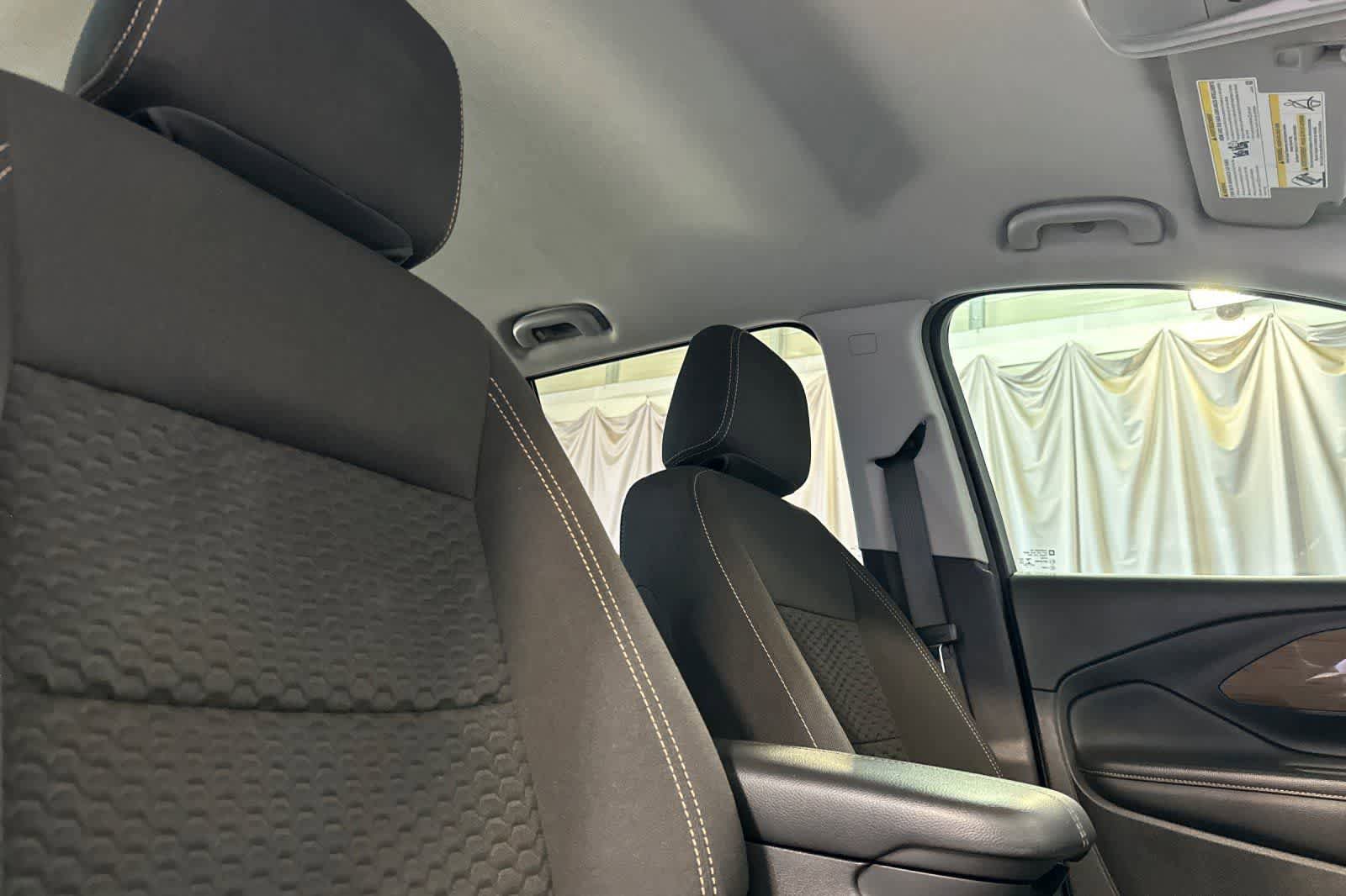 Used 2020 GMC Terrain SLE FWD image 19