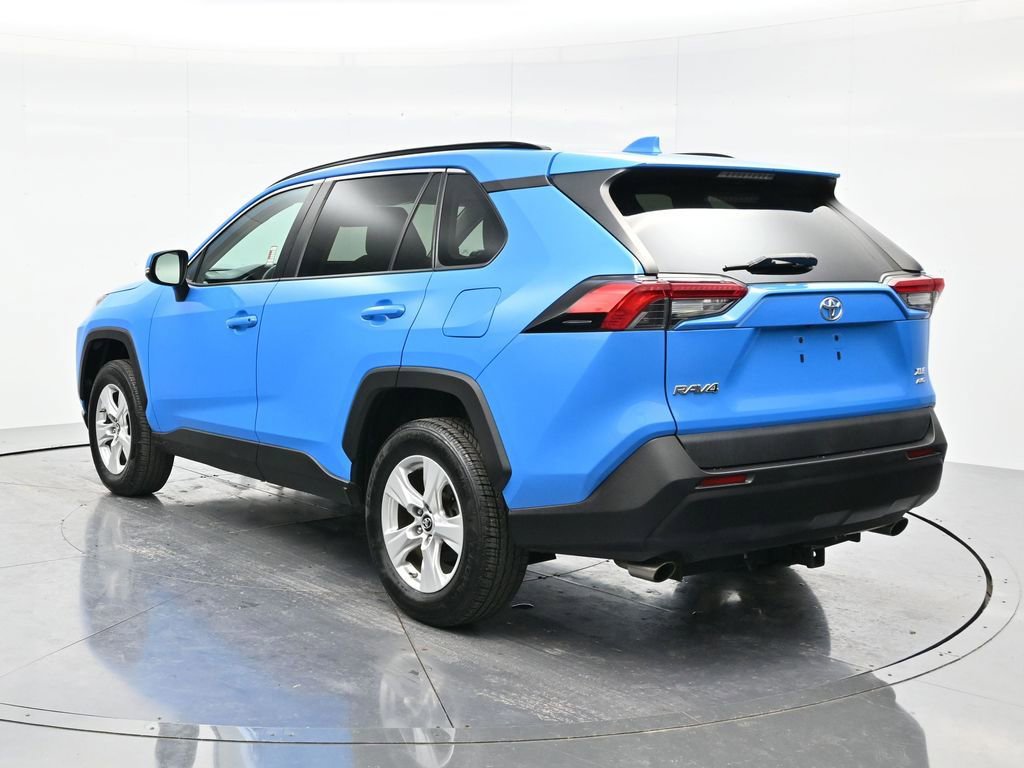 Used 2019 Toyota RAV4 XLE w/ Carpet Mat Package AWD/4WD image 7