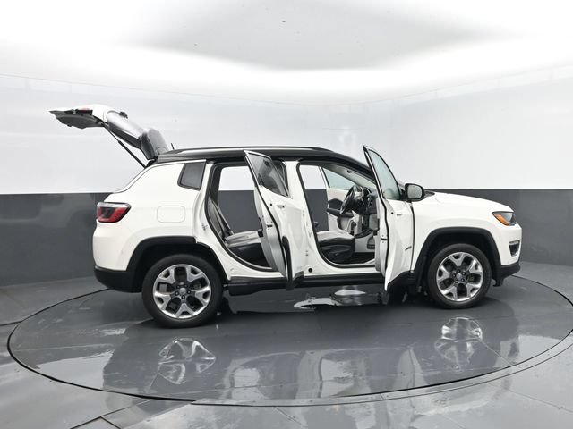 Used 2020 Jeep Compass Limited AWD/4WD image 28