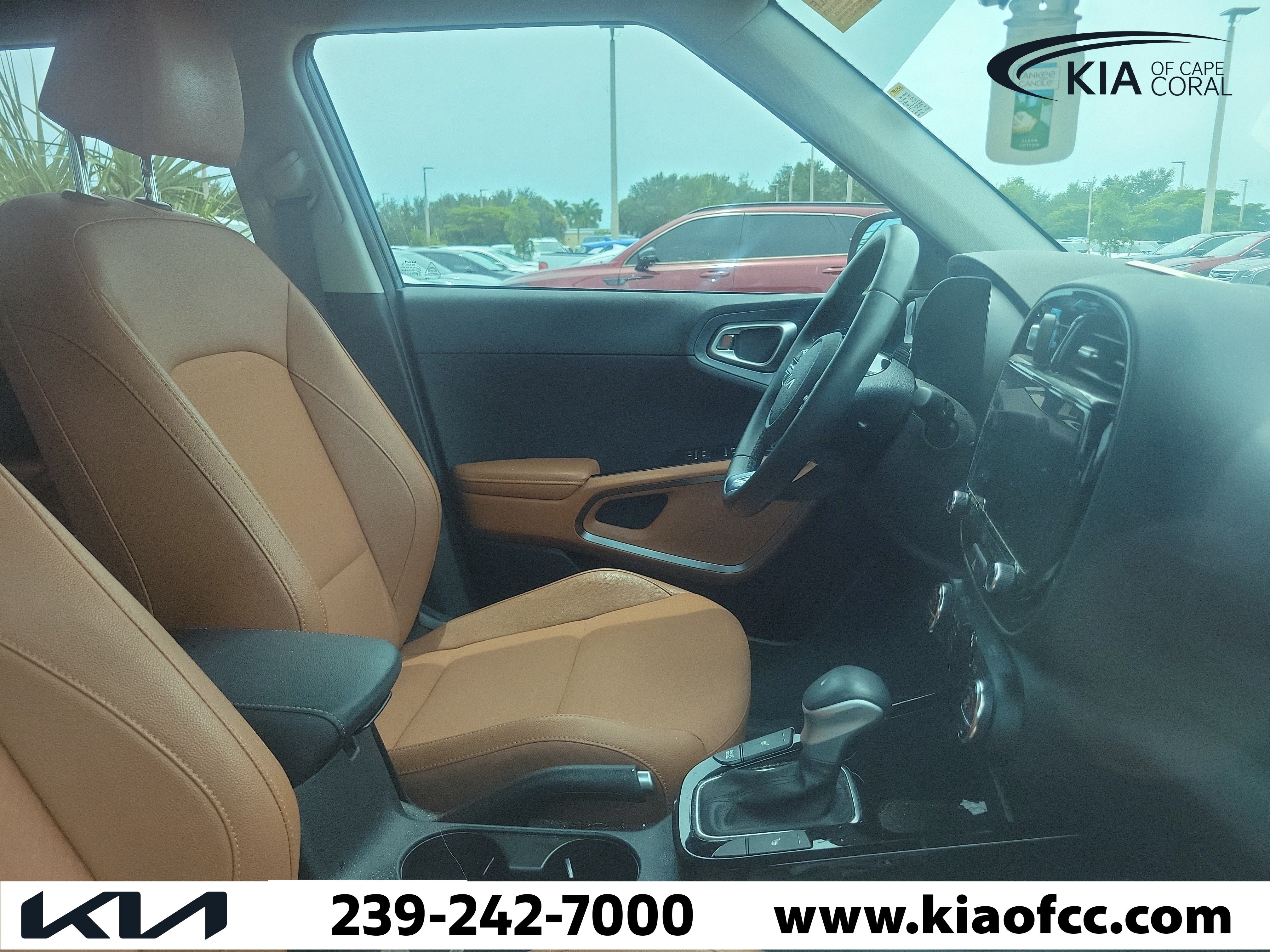 Certified 2024 Kia Soul EX w/ Option Group 015 FWD image 9