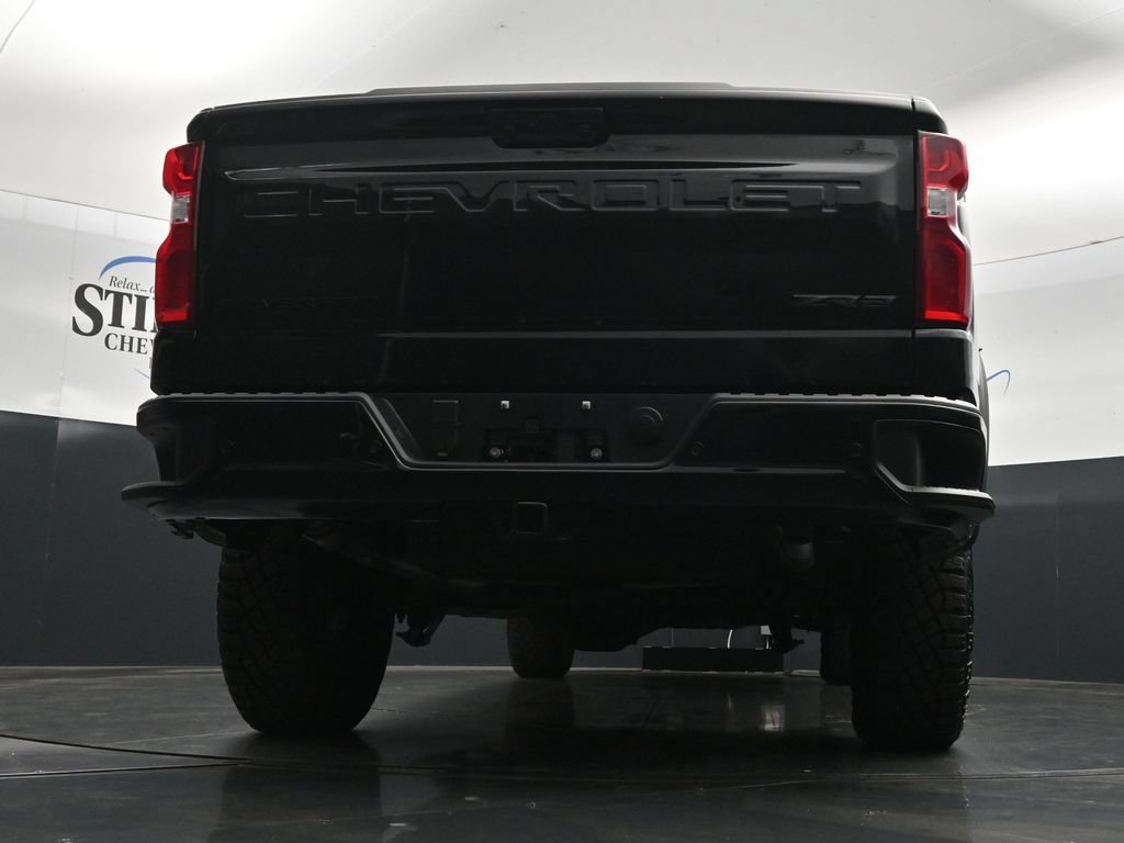 Used 2025 Chevrolet Silverado 1500 ZR2 w/ Technology Package AWD/4WD image 31