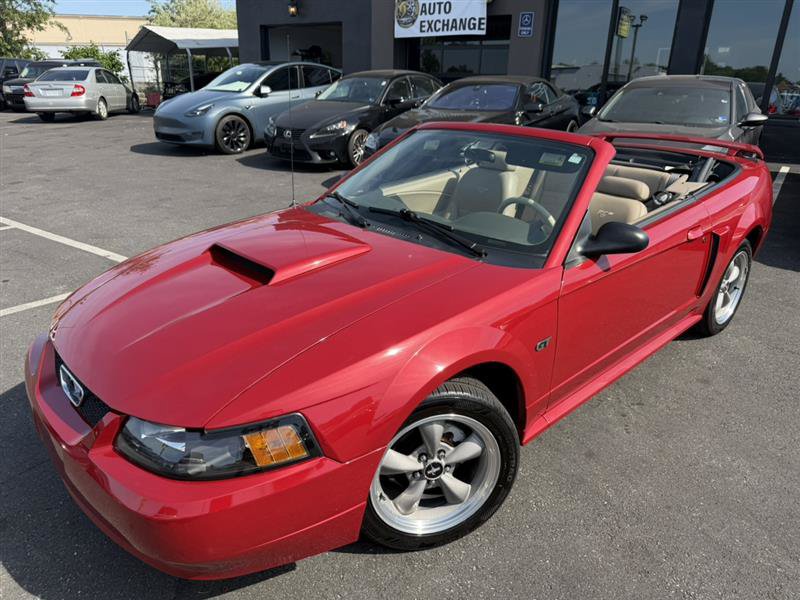 Used 2002 Ford Mustang GT RWD image 2