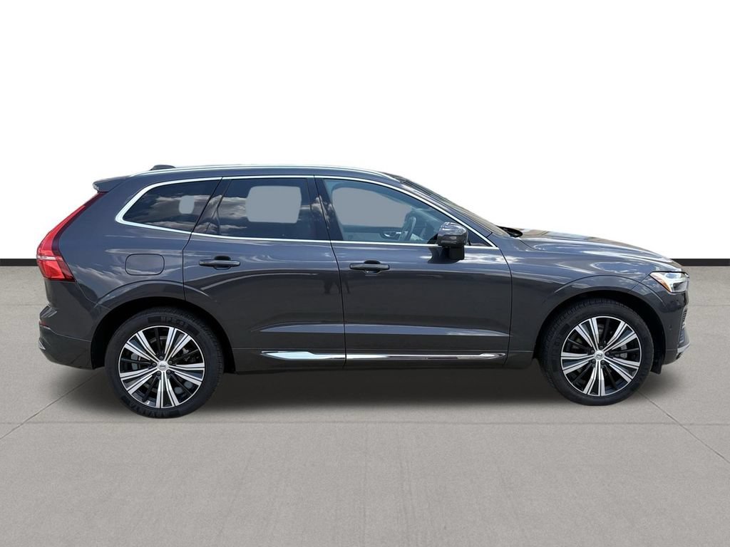 Used 2022 Volvo XC60 B6 Inscription w/ Advanced Package AWD/4WD image 4