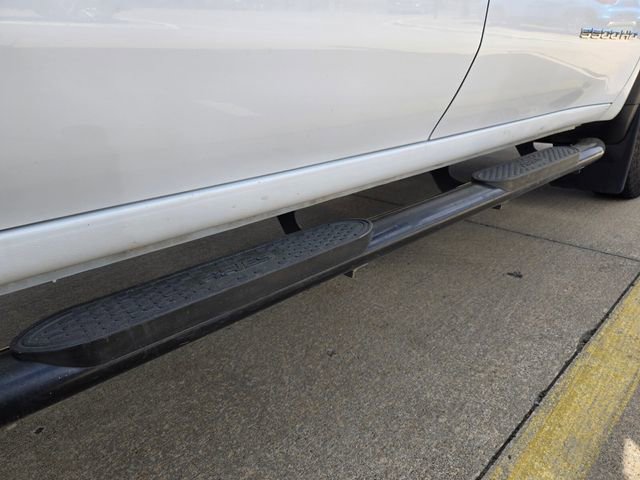 Used 2023 GMC Sierra 3500 Pro w/ Convenience Package image 22