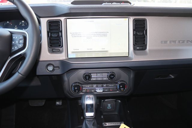 New 2025 Ford Bronco Outer Banks image 13