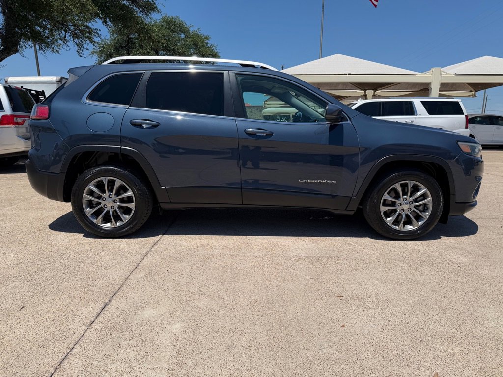 Used 2019 Jeep Cherokee Latitude Plus FWD image 10