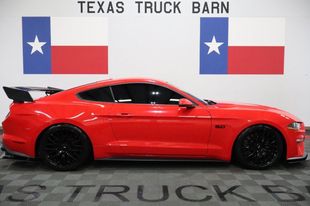 Used 2019 Ford Mustang GT Premium w/ GT Performance Package RWD image 12