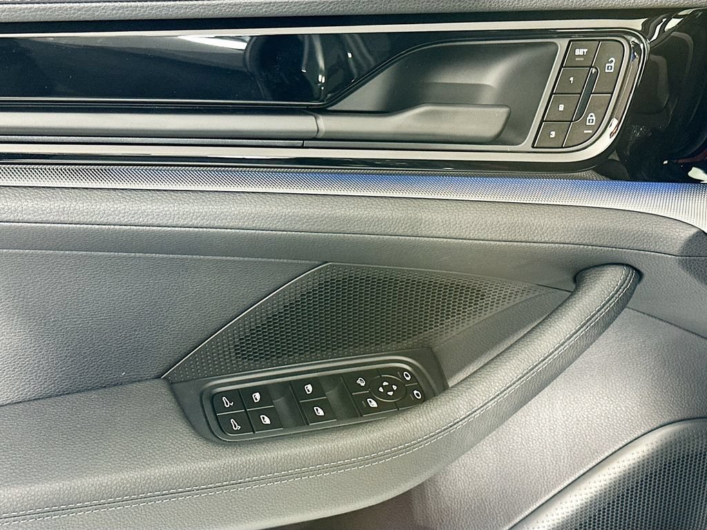 New 2026 Porsche Panamera RWD image 20