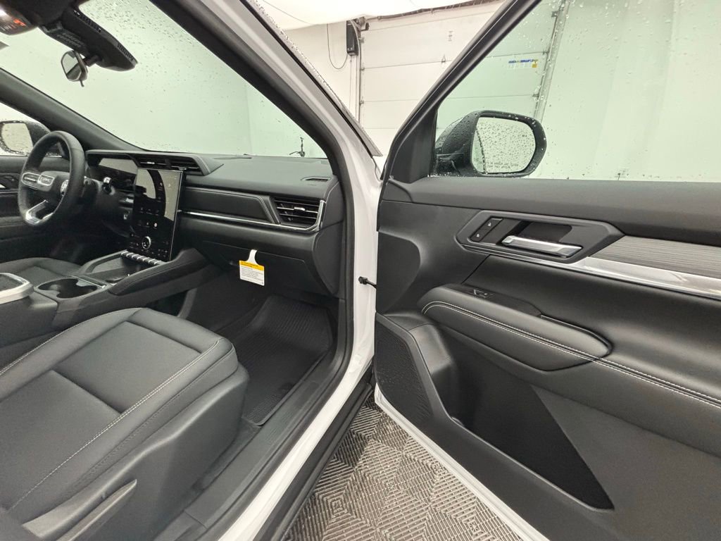 New 2026 GMC Terrain Elevation w/ Elevation Premium Package image 36