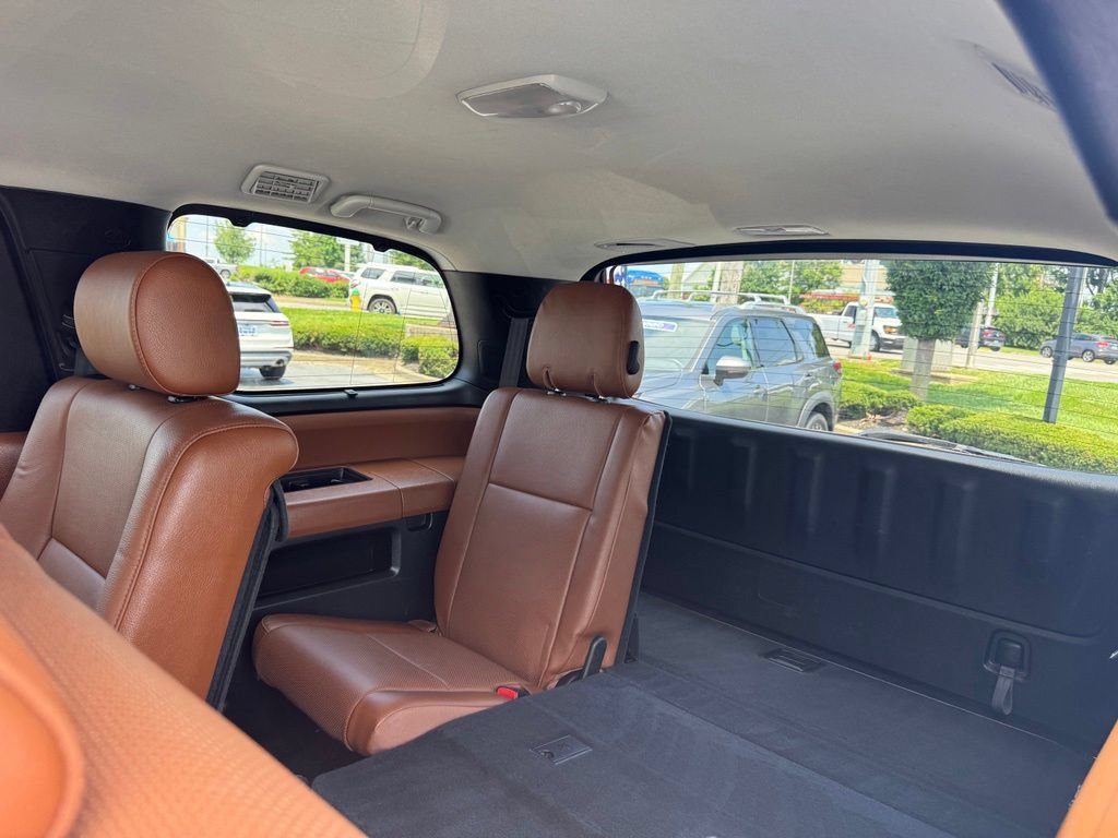 Used 2016 Toyota Sequoia Platinum AWD/4WD image 15