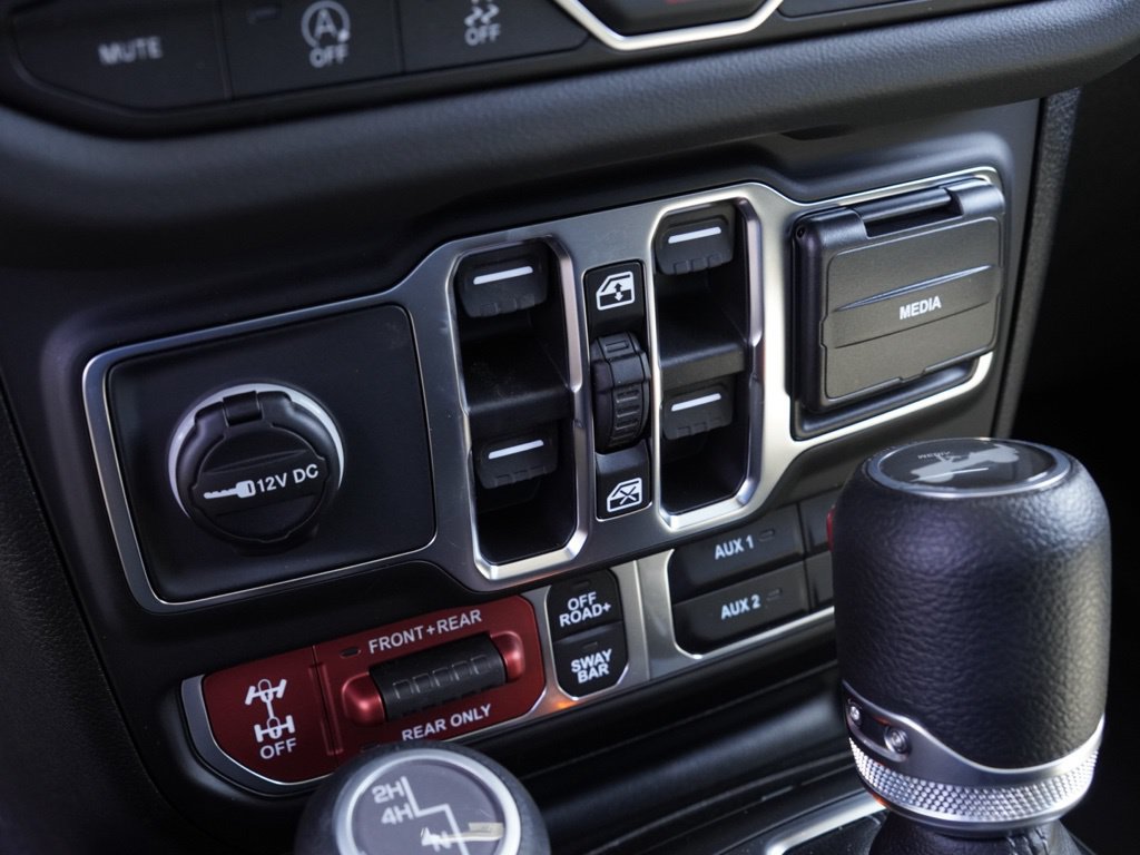 New 2026 Jeep Wrangler Unlimited Rubicon AWD/4WD image 17