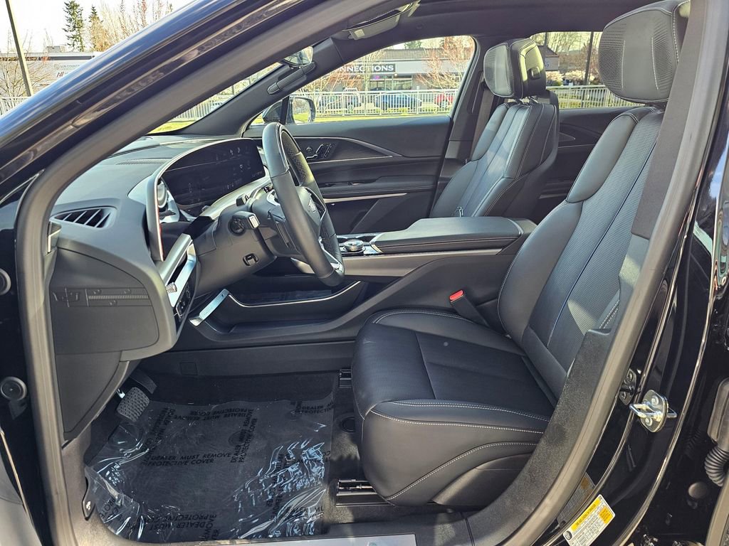 Used 2025 Cadillac Lyriq Sport image 21