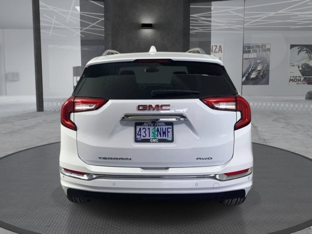 Used 2022 GMC Terrain Denali AWD/4WD image 6