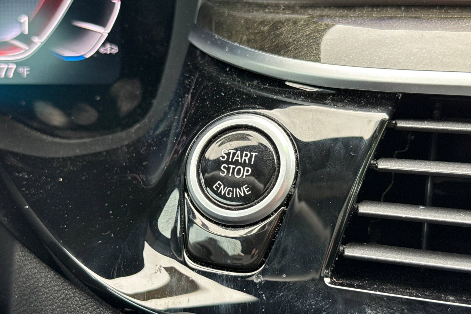 Certified 2023 BMW 540i w/ Premium Package image 28