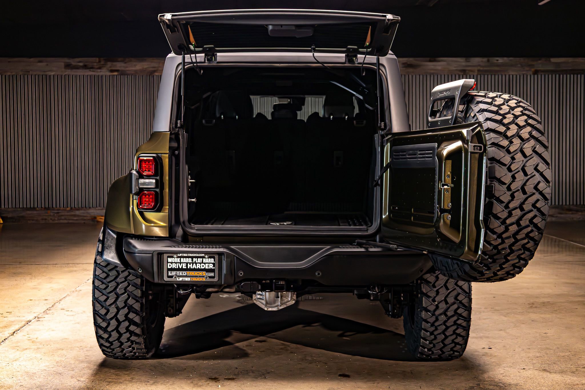 Used 2024 Ford Bronco Raptor w/ Interior Carbon Fiber Pack 6 image 9