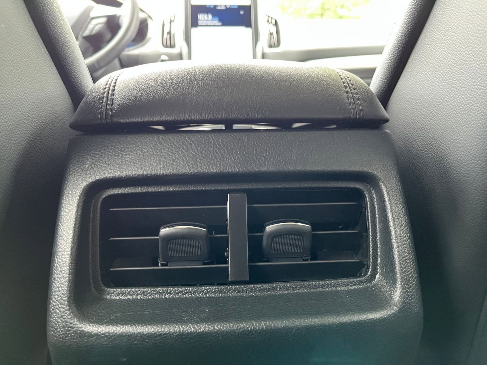 Used 2024 Ford Edge SEL image 27