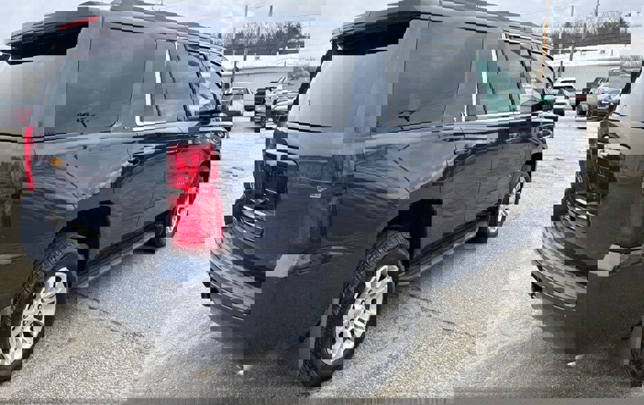 Used 2018 Chevrolet Tahoe LT image 3