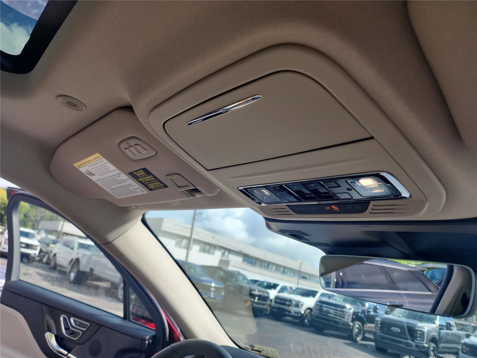 New 2026 Lincoln Corsair Premiere image 28