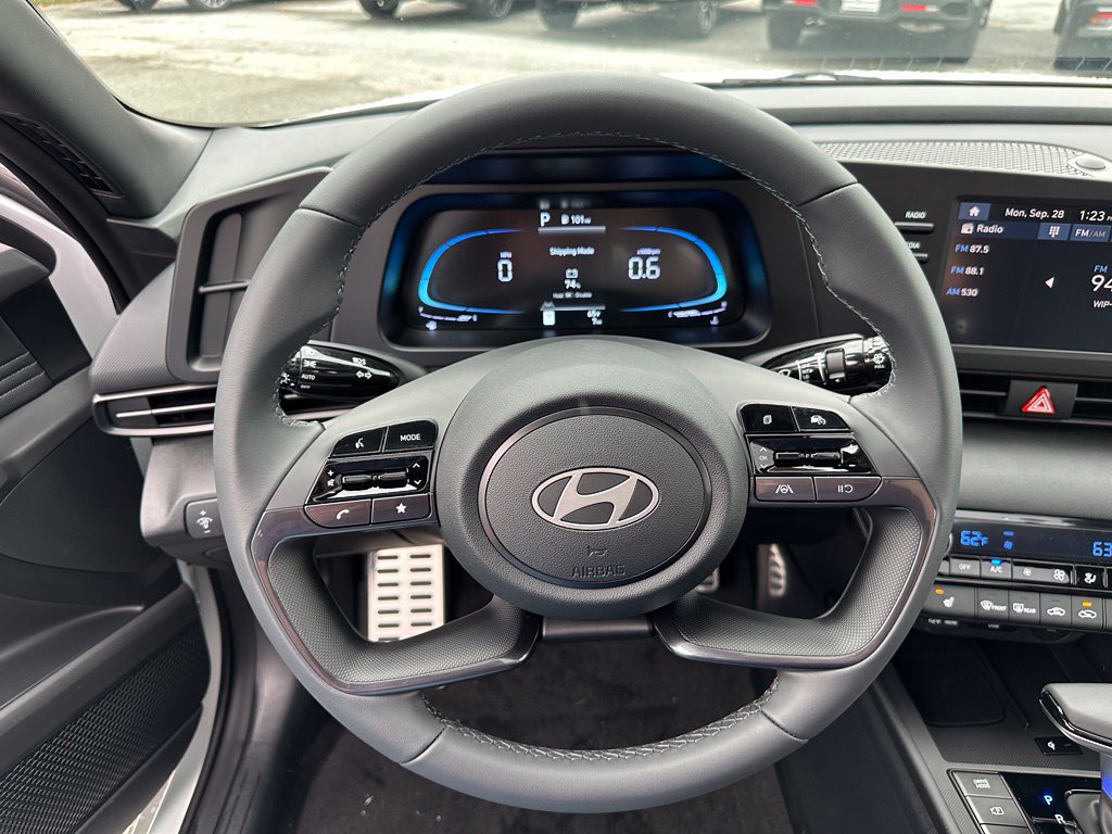 New 2026 Hyundai Elantra SEL Sport FWD image 16