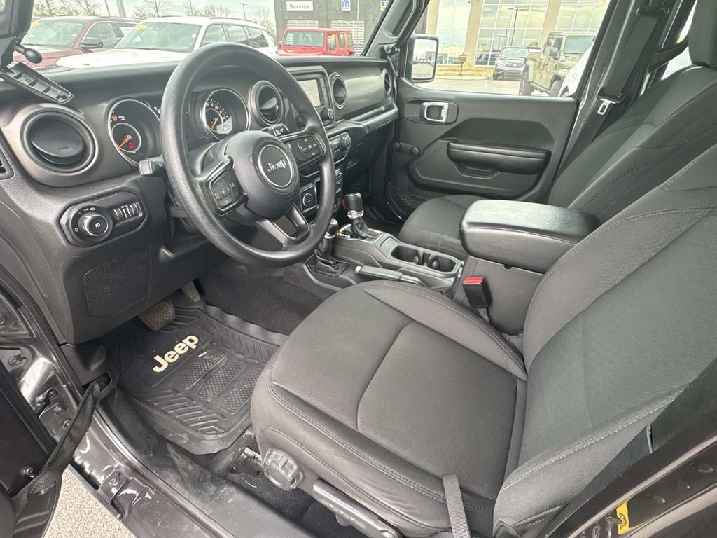 Used 2021 Jeep Wrangler Unlimited Sport image 22