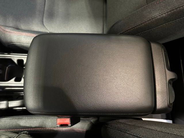 Used 2025 Jeep Gladiator Rubicon w/ Convenience Group image 30