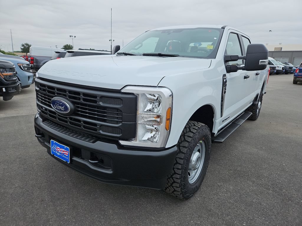 New 2026 Ford F350 XL w/ XL Off-Road Package AWD/4WD image 4