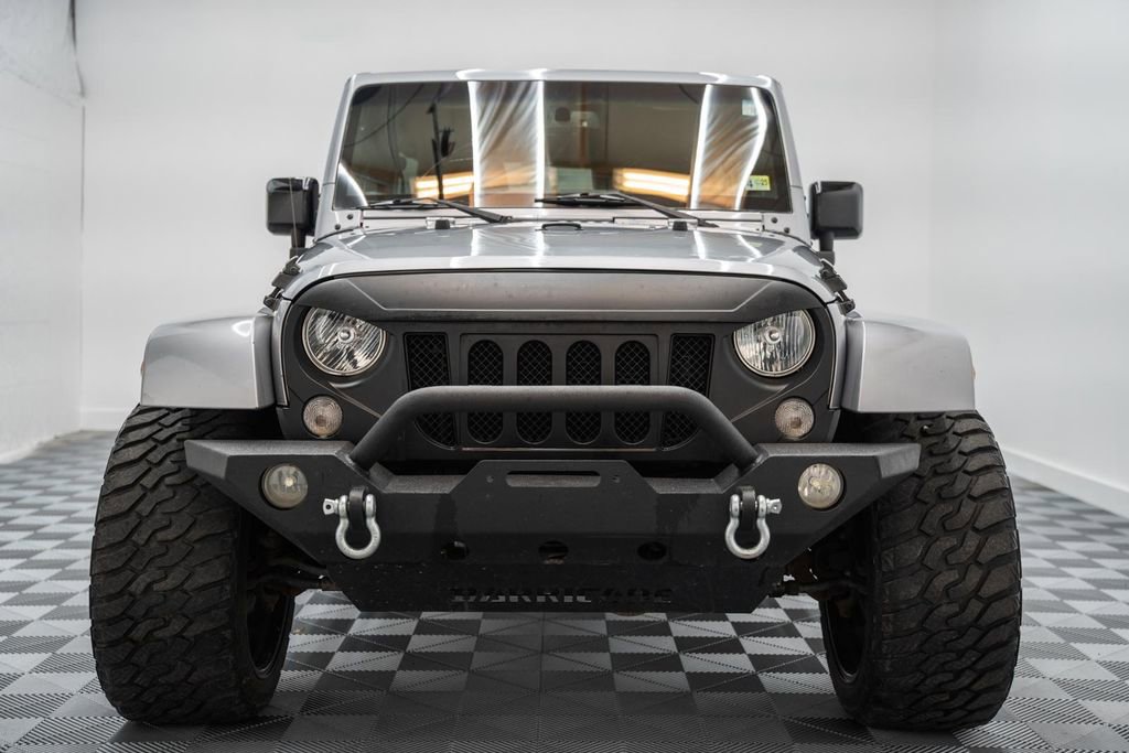 Used 2015 Jeep Wrangler Unlimited Rubicon w/ Connectivity Group image 2