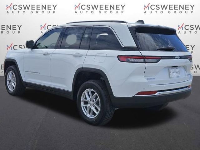 New 2026 Jeep Grand Cherokee Laredo image 3